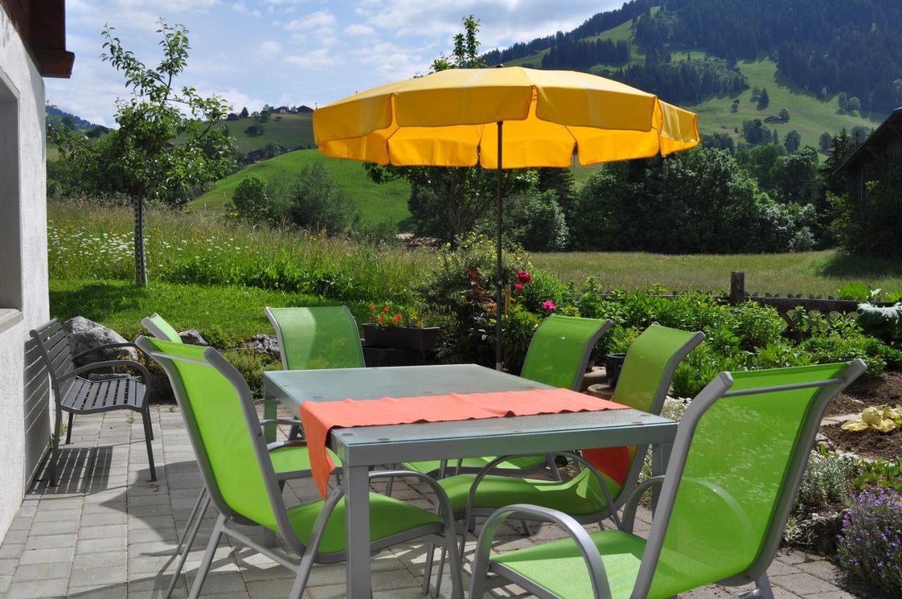 Alpenchalet Spiher Gstaad Ferienwohnung Im Parterre المظهر الخارجي الصورة